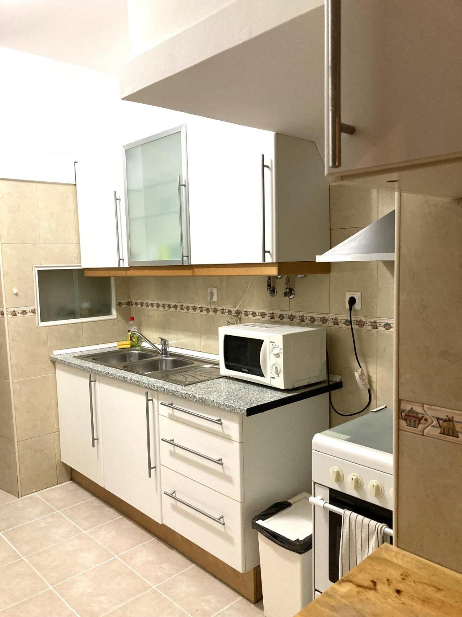 Lisbon T2 Apartment In Typical Villa In Sapadores Lissabon Buitenkant foto