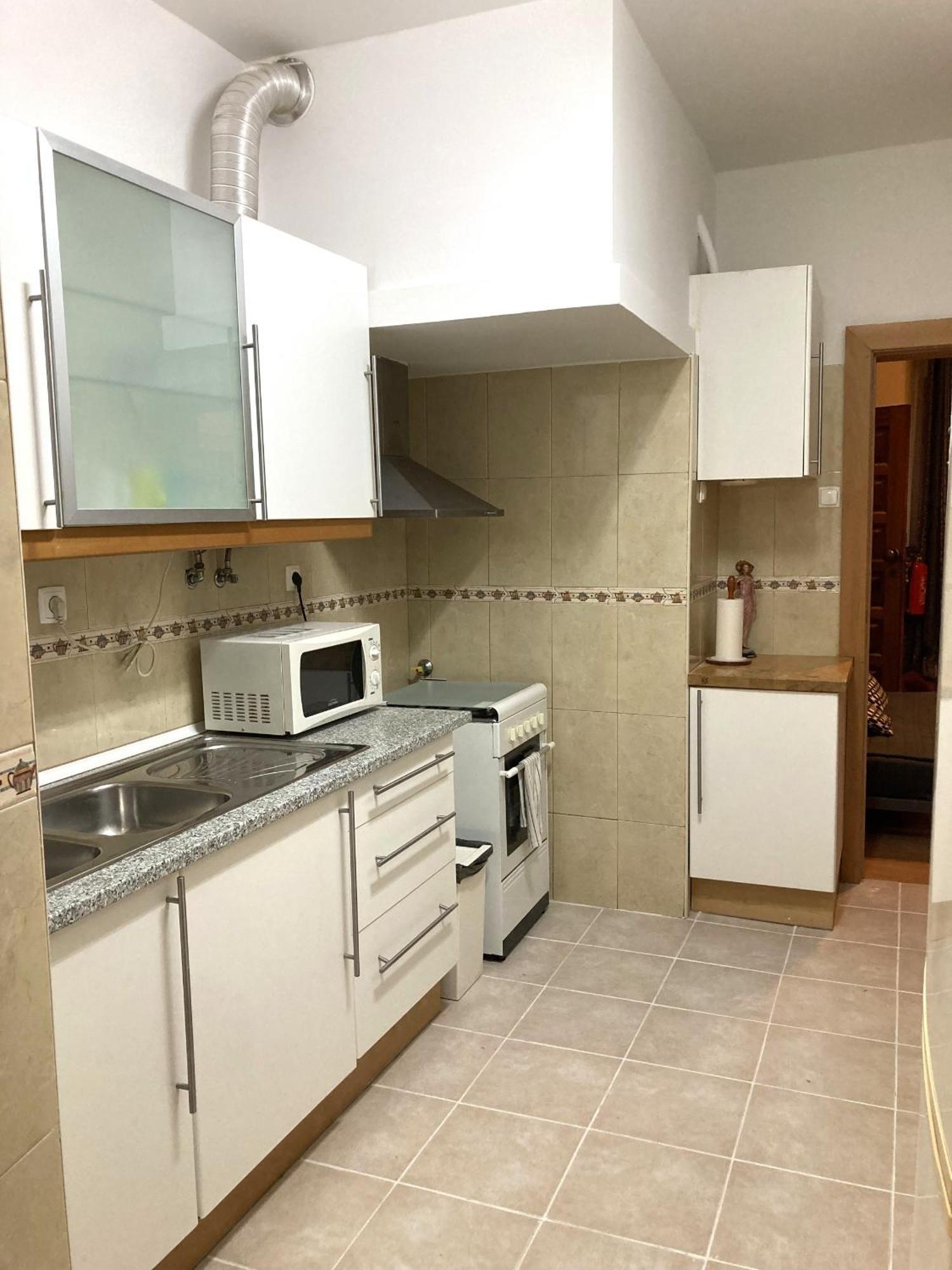 Lisbon T2 Apartment In Typical Villa In Sapadores Lissabon Buitenkant foto